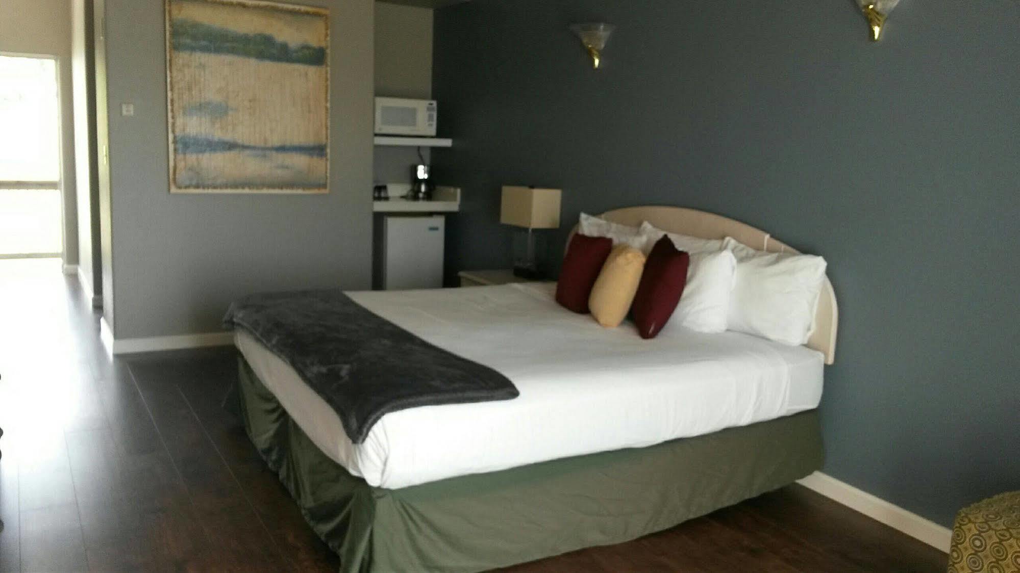 The Oceanfront Inn Shelter Cove Экстерьер фото